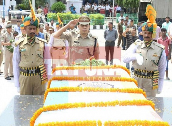 Tripura bids farewell to another brave soul : Martyr Amal Sarkar's body arrives Agartala 